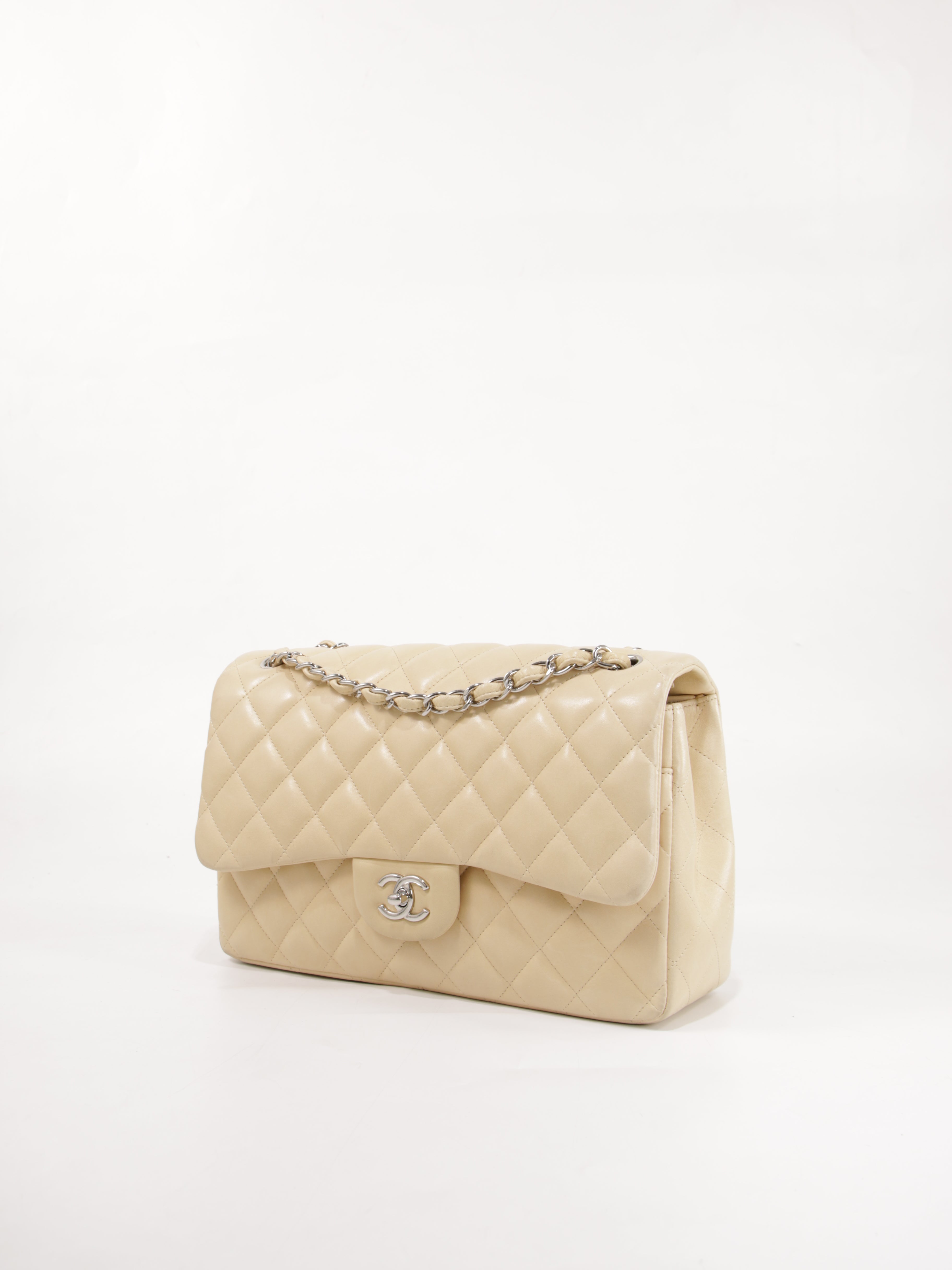 #43 Jumbo Classic Flap