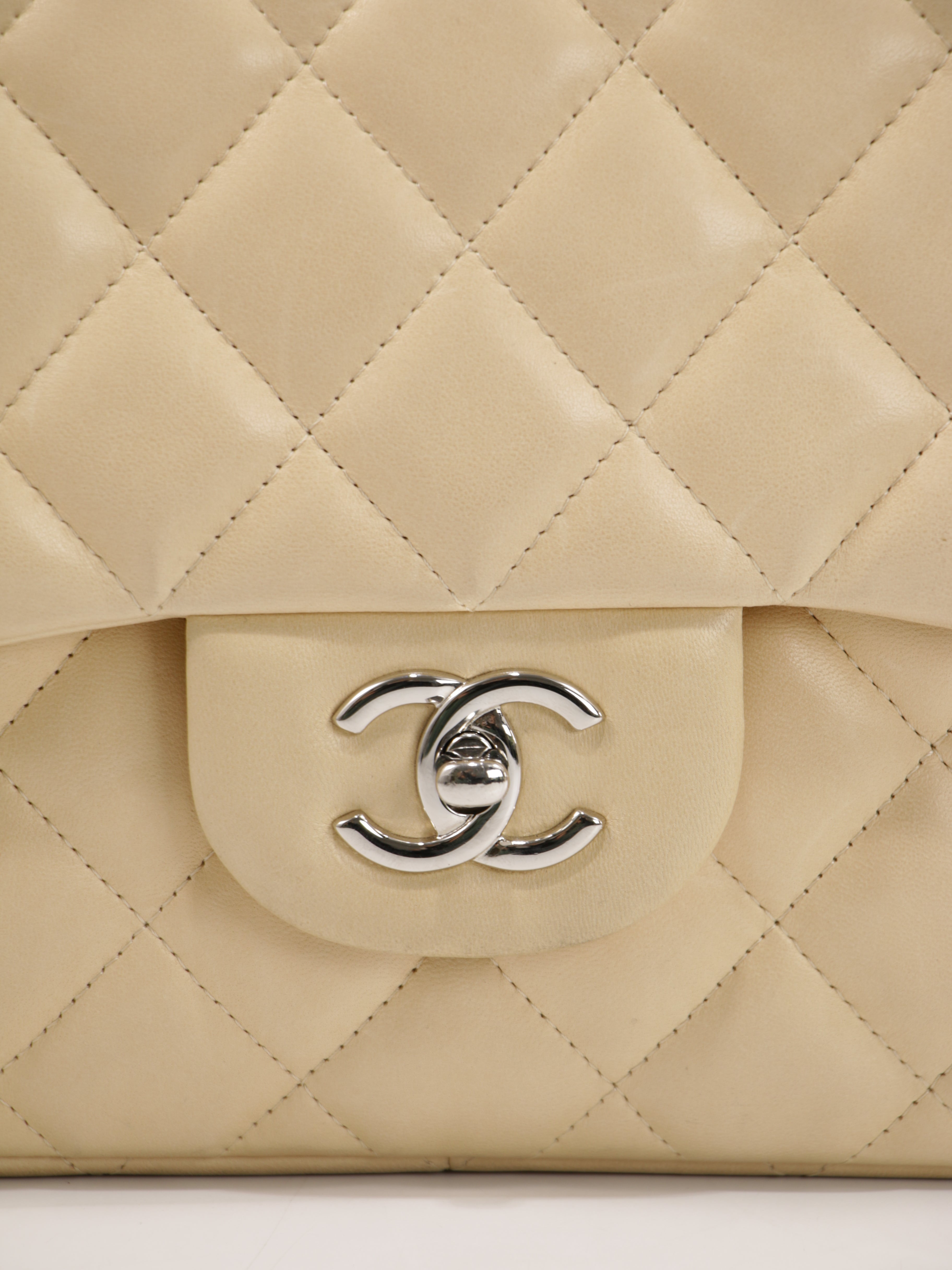 #43 Jumbo Classic Flap