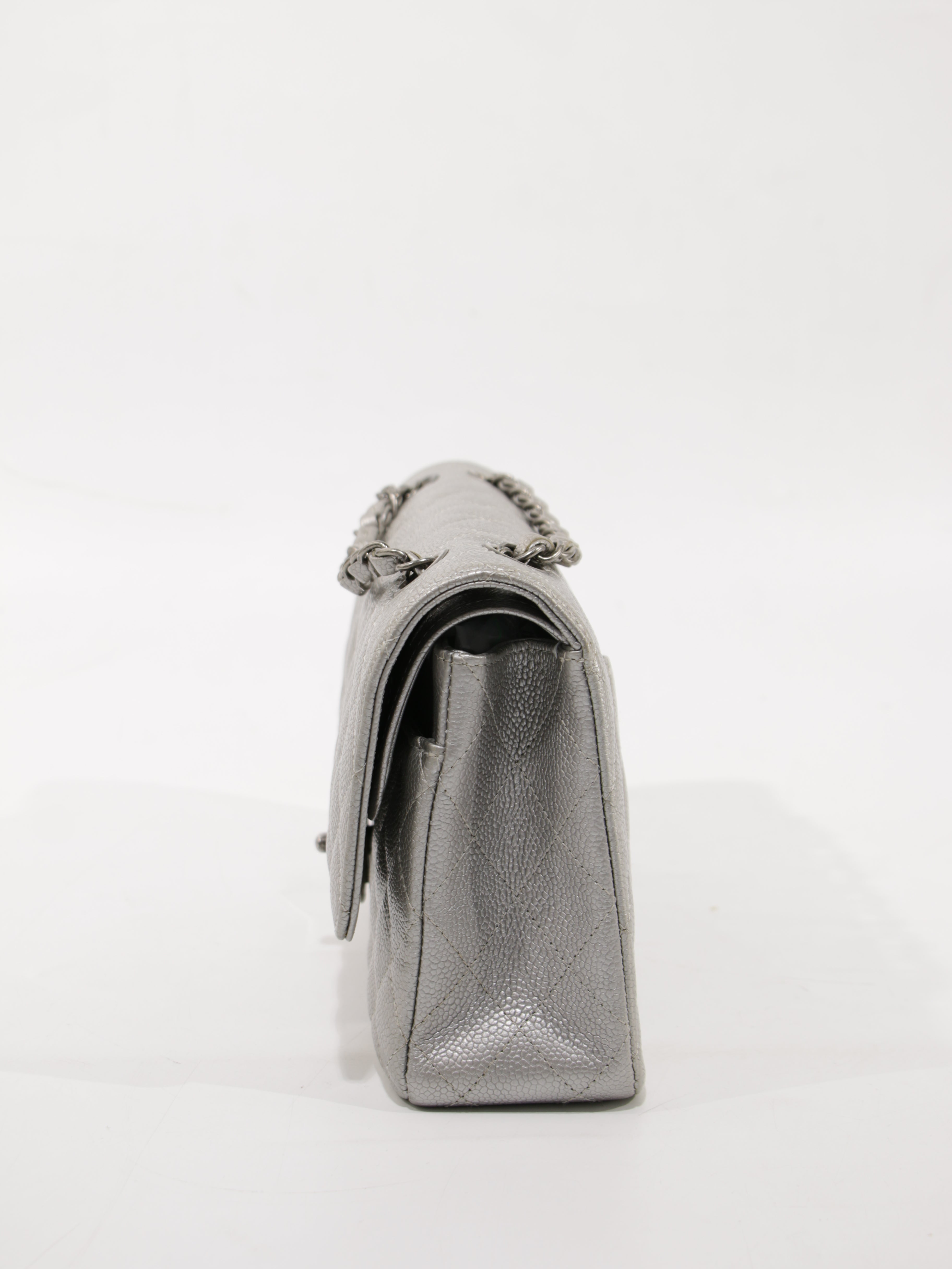 #78 Medium Classic Flap