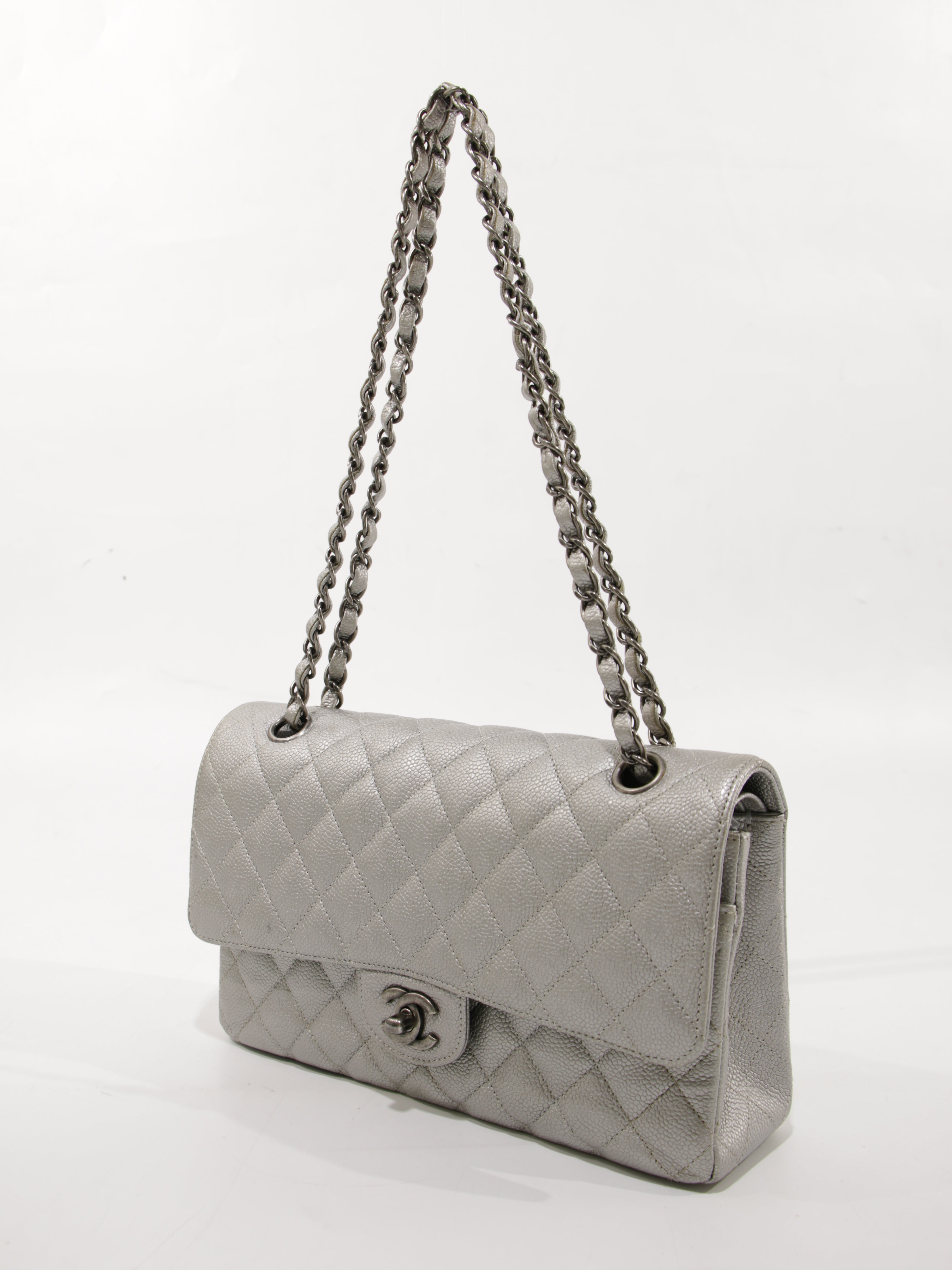 #78 Medium Classic Flap