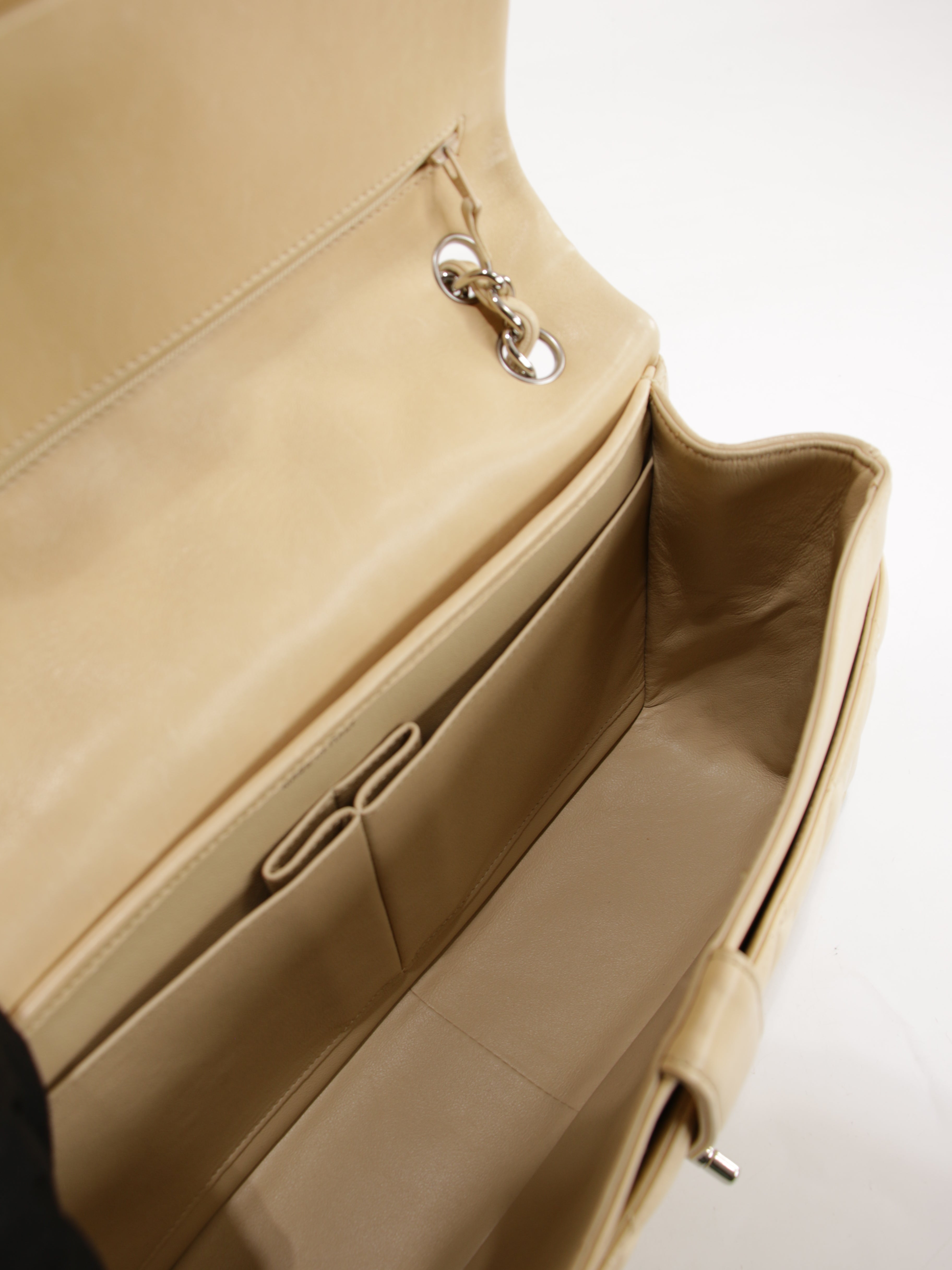 #43 Jumbo Classic Flap