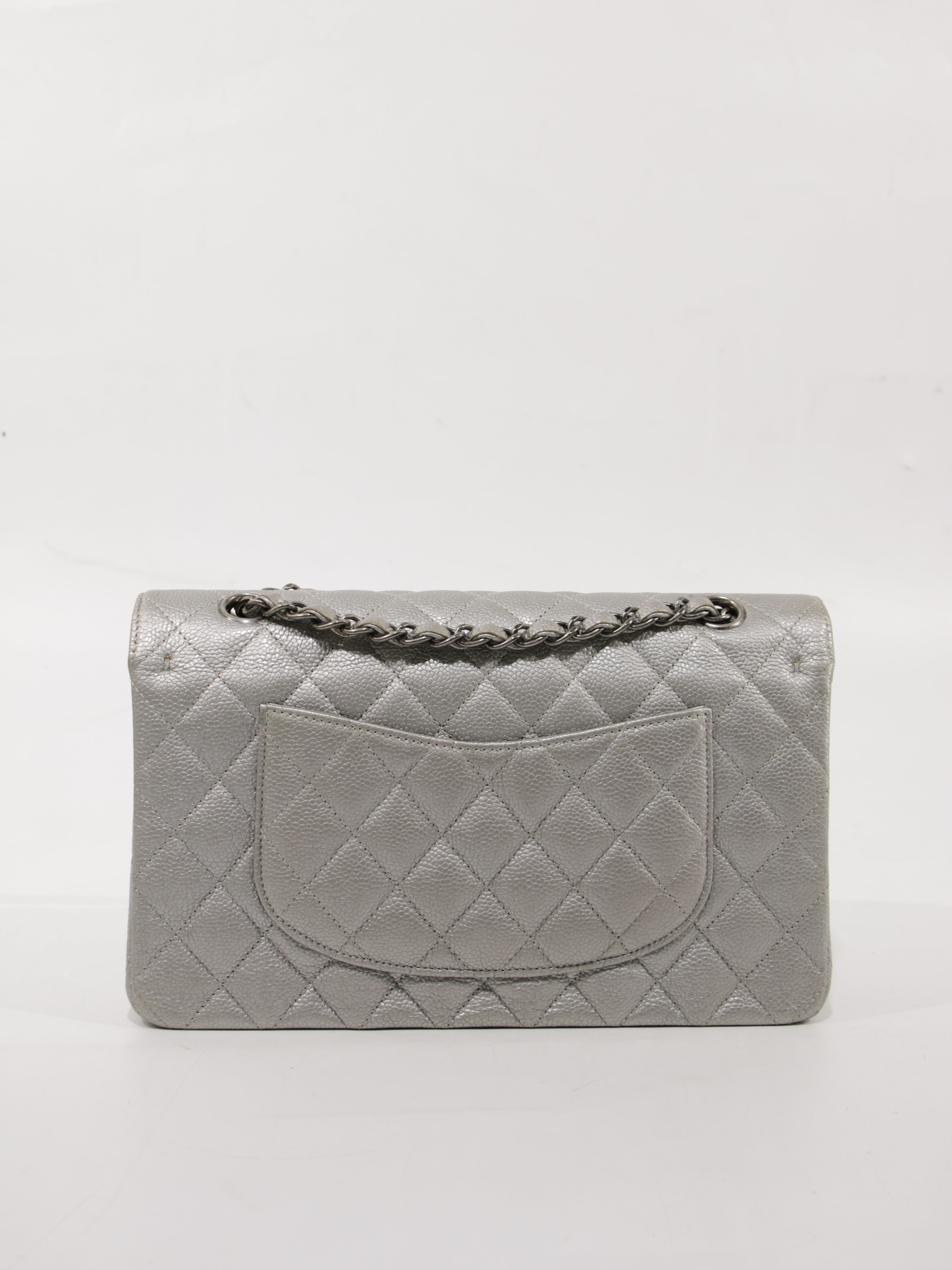 #78 Medium Classic Flap